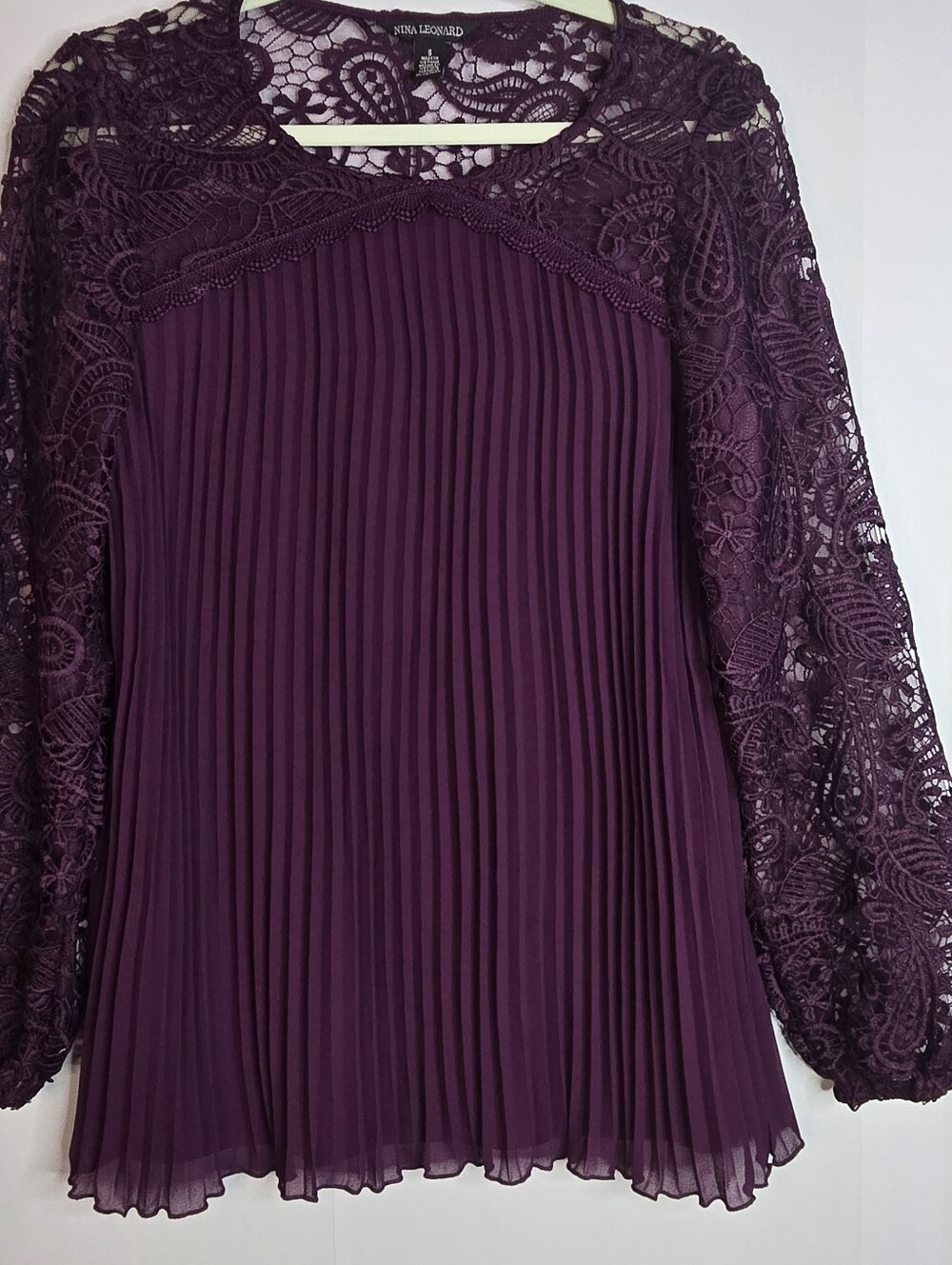 NINA Leonard Woman Size S Acordian Pleat Blouse In Bold Plum, Lace Sleeves NWOT